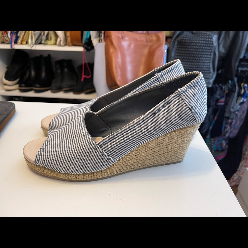 NEW Report Women’s Wedges Size 12